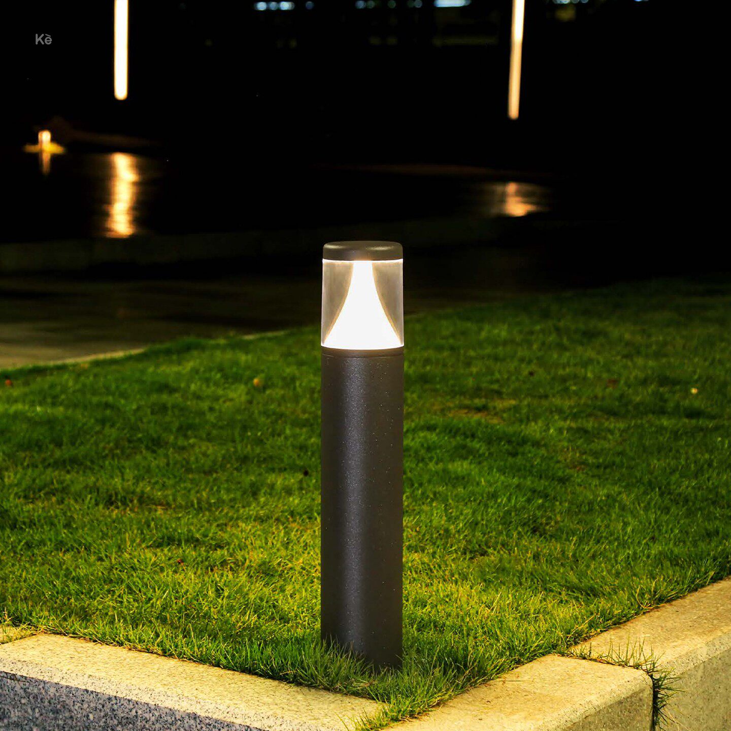 LED户外防水柱状草坪灯