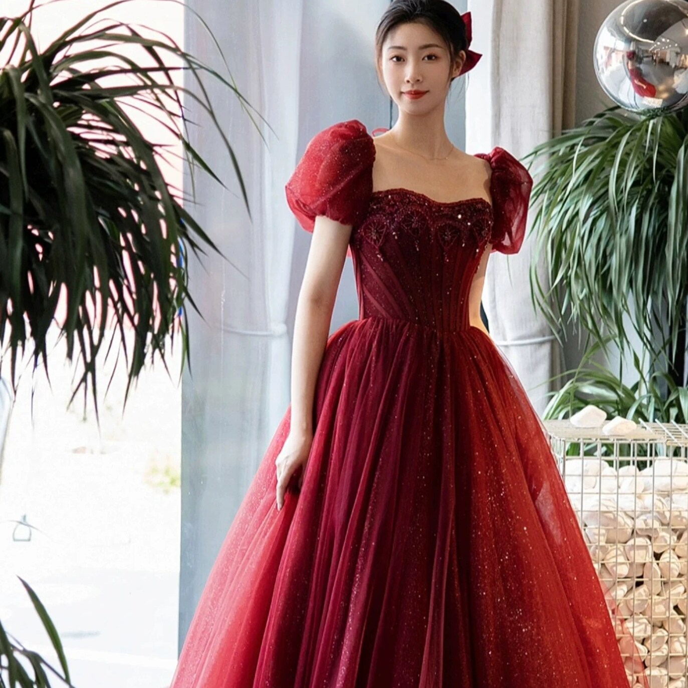 出租红色敬酒服新娘法式公主风订婚礼服高端宴会胖mm成人礼蓬蓬裙图片