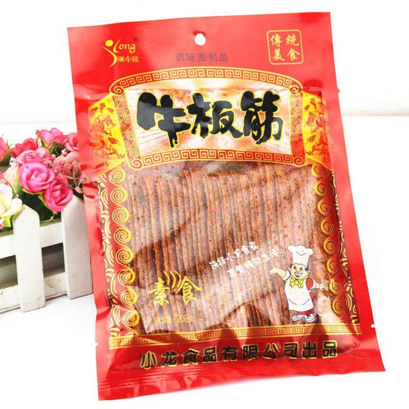 热销小龙牛板筋180g麻辣大刀肉辣条儿时素食辣片西安零食小吃包邮