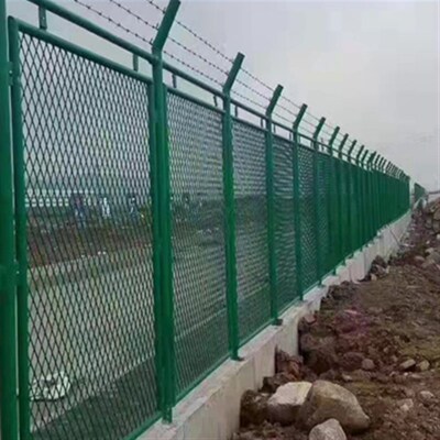 监狱护栏网隔离网机场护栏边境围界看守所防攀爬刺网刀片刺绳围栏
