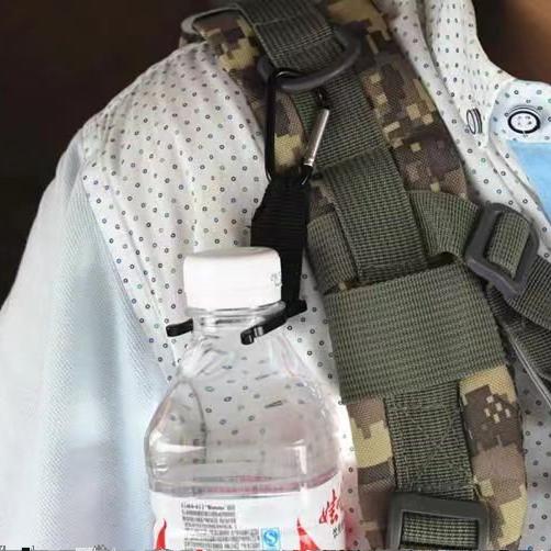 瓶子腰带背包快挂扣承重徒步