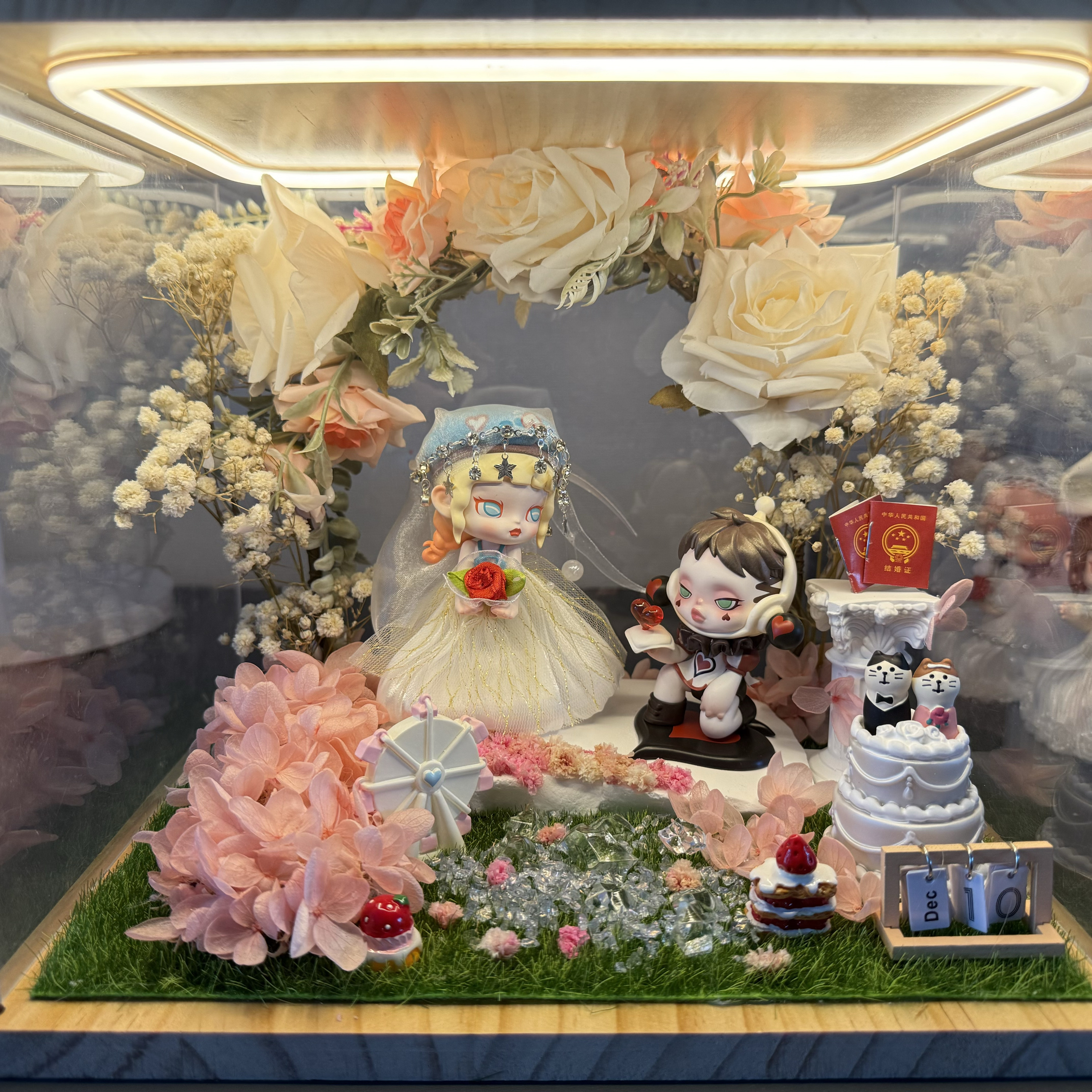 正品泡泡玛特订婚摆件新婚送闺蜜送新人结婚礼物摆台