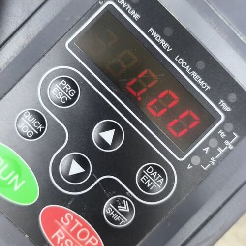 器CHF-100-004G/5R5P-4CHF-100-005G/7R5P-4CHF-100-007G/011P-4