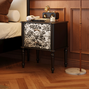 墨乔精致床头柜2026新款卧室创意高级感黑色轻奢实木保险箱一体柜