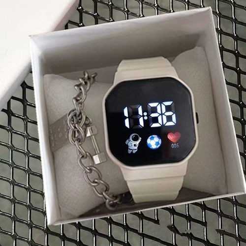 科技感手表女ins高颜值学生党简约时尚小众设计独角兽防水电子表