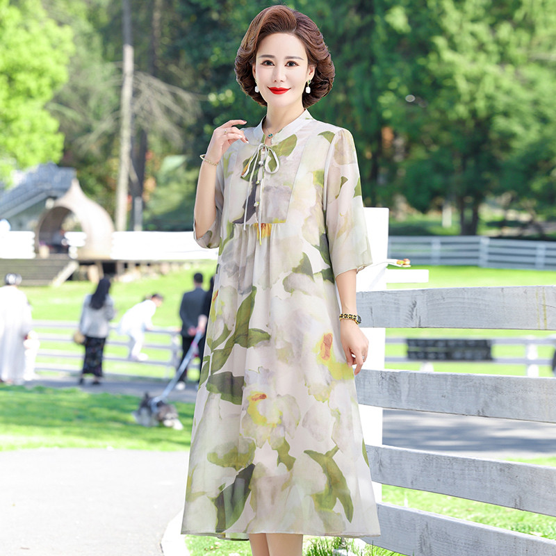中老年女装夏季中袖雪纺连衣裙短袖妈妈装夏款洋气薄款过膝长裙子