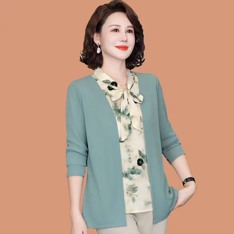 妈妈秋装洋气长袖上衣套装中年女士春秋装新款中老年假两件打底衫