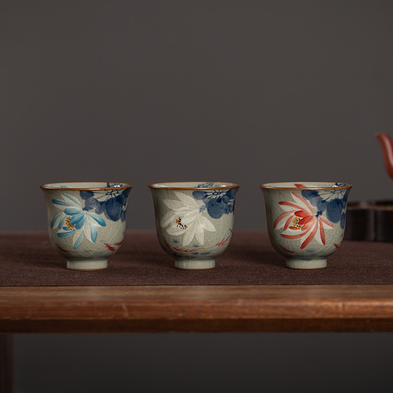 釉下彩青花手绘荷花品茗杯全手工茶杯景德镇老陶泥莲花客人主人杯