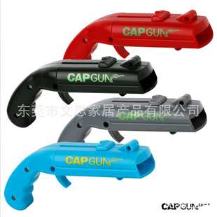 代发CAP GUN手枪弹射啤酒开瓶器发射瓶盖啤酒起子塑料ABS家居用品