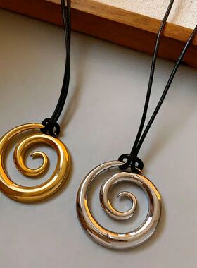Autumn and Winter Metal Pendant Necklace Sweater Chain