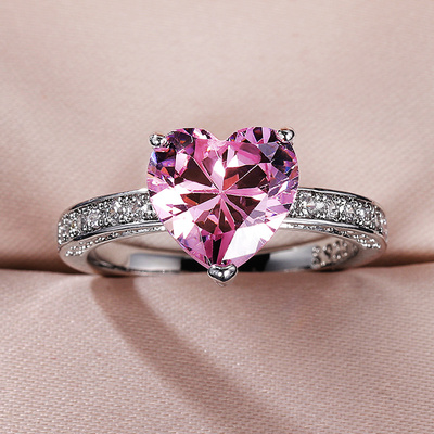 2023 Luxury Solitaire Women Heart Engagement Rings AAA Pink