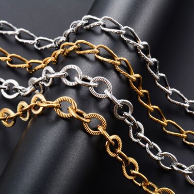 Embossed Stainless Steel Chunky Necklace Waterdrop Link