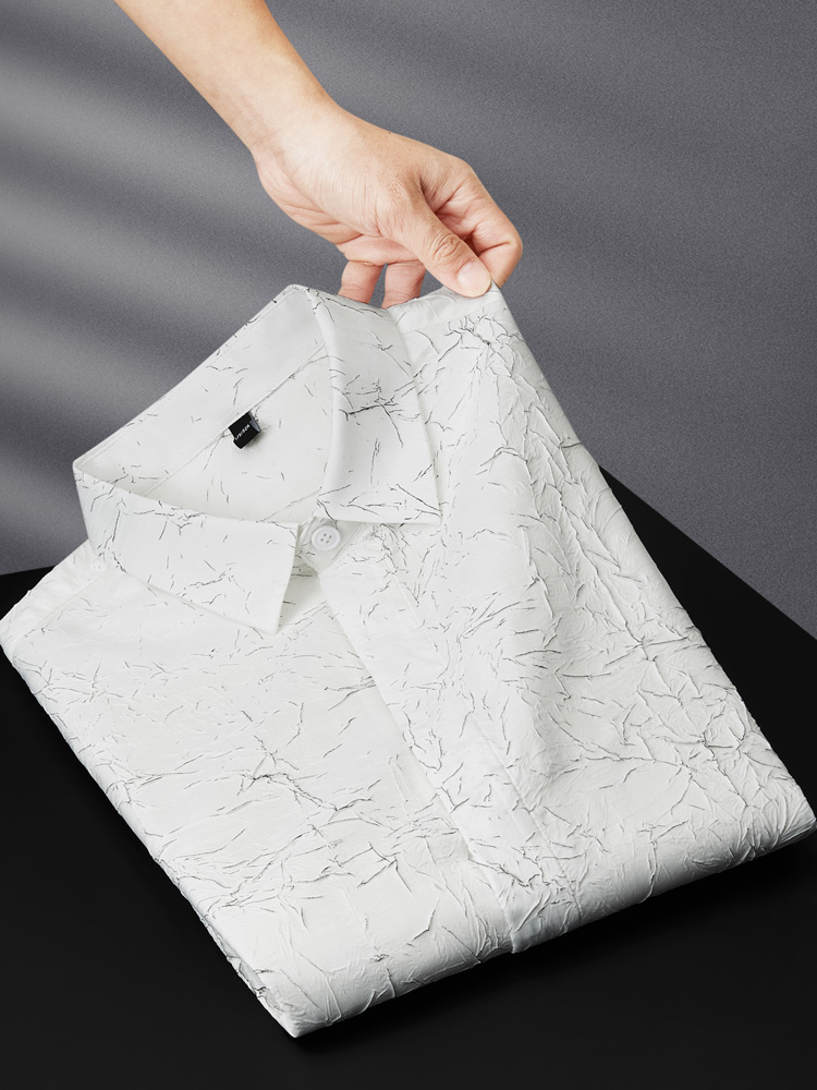 高级感白色春季男士长袖AWESOME