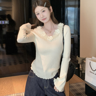 内搭上衣可外穿 高级气质打底衫 温柔立体花朵V领针织衫 女秋冬法式