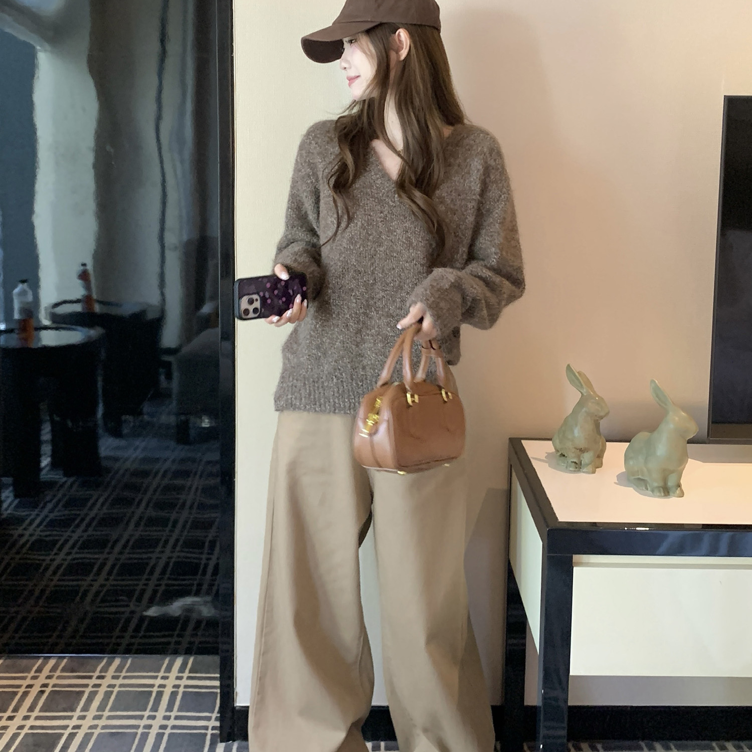 【赠送运费险】杂色V领宽松毛衣