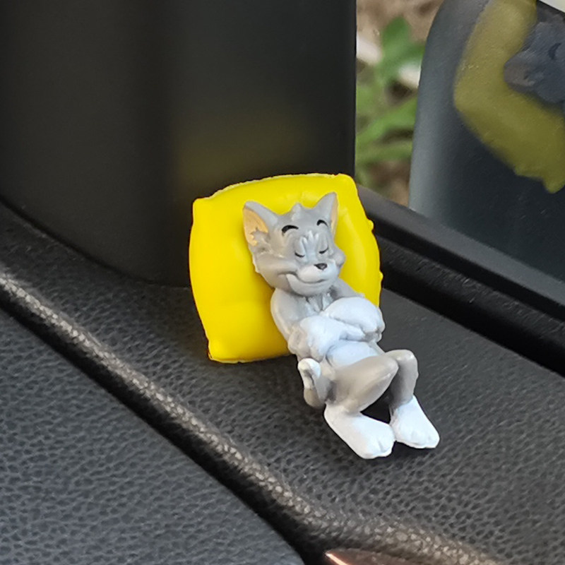 治愈系猫和老鼠车载摆件可爱汤姆杰瑞睡觉车窗汽车内装饰品小摆件