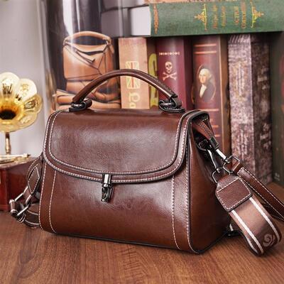 女款包包2025年新款洋气牛皮女包小众设计感手提包时尚潮斜挎大包