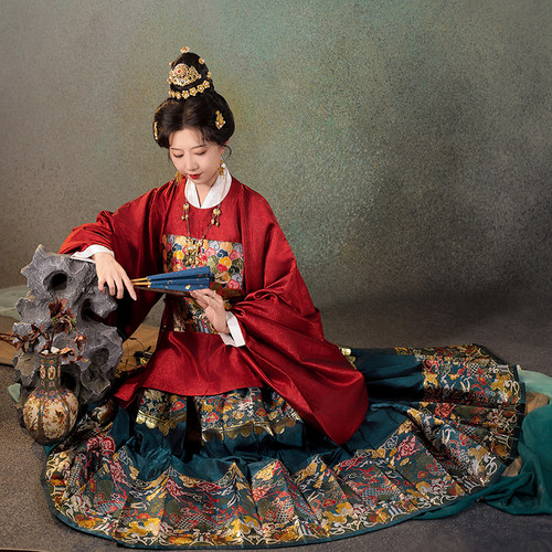 宴平汉服 海水江崖卷云四兽朝麒麟补服套装