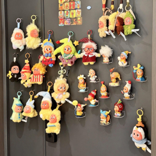 手办收纳支架盲盒展示柜冰箱贴亚克力挂墙装饰玩偶磁吸支架挂钩