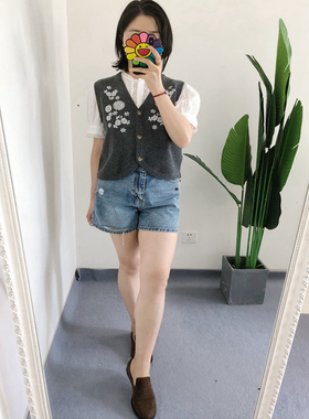 买手店louise misha 深灰色V领纽扣花朵嵌花刺绣马甲无袖开衫上衣