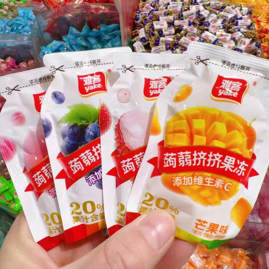 雅客蒟蒻挤挤果冻芒果白桃葡萄荔枝多种口味果板捏捏果冻解馋零食