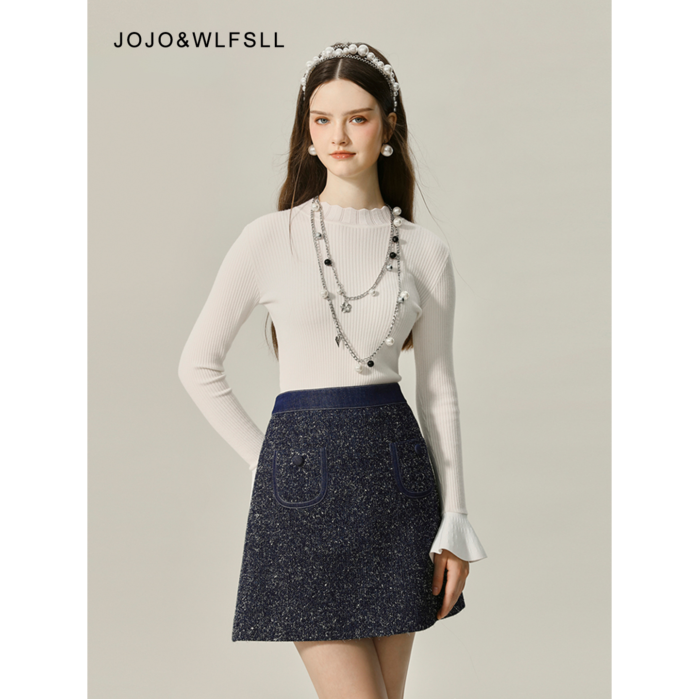 JOJOWLFSLL女装2025秋冬新款简约气质喇叭袖半高领打底针织衫上衣