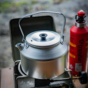 瑞典Trangia户外野营烧水壶 便携露营咖啡铝壶野营徒步登山水壶