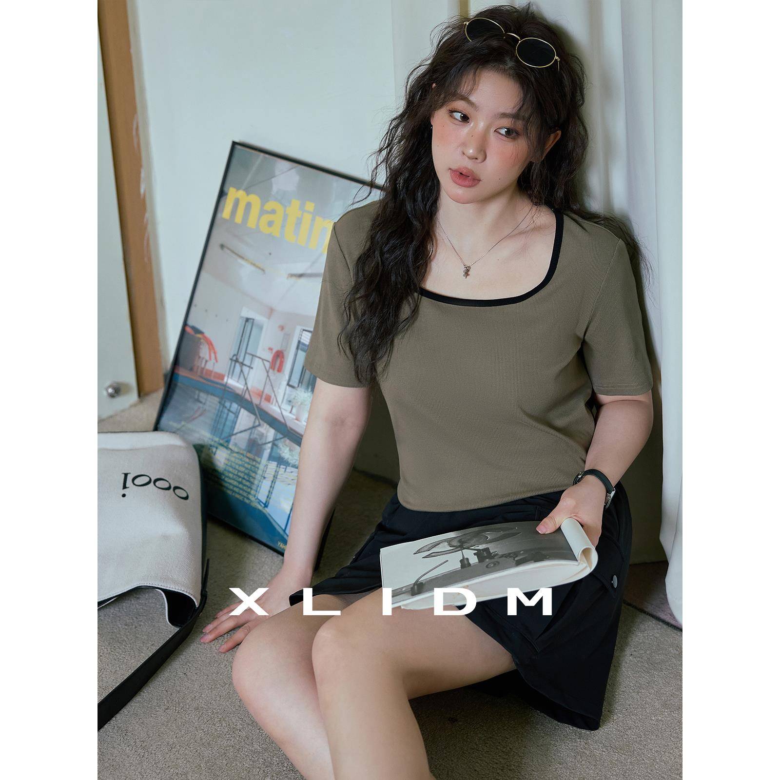 小俪大码女装 弹力透气德芙棉撞色方领胖mm夏季百搭正肩短袖T恤