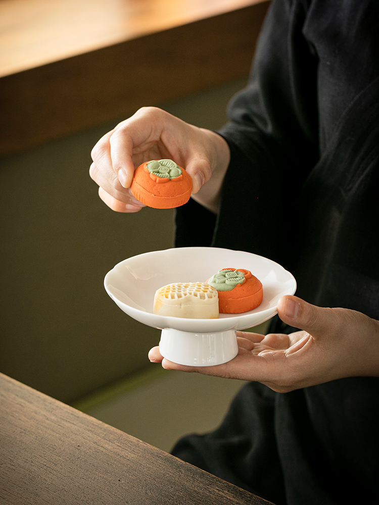 陶瓷中式糕点盘小号精致水果茶点盘简约高脚点心盘家用白瓷干果碟