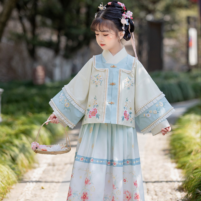 高端汉服女童套装明制春季儿童超仙古风古装淡雅对襟袄马面裙半身