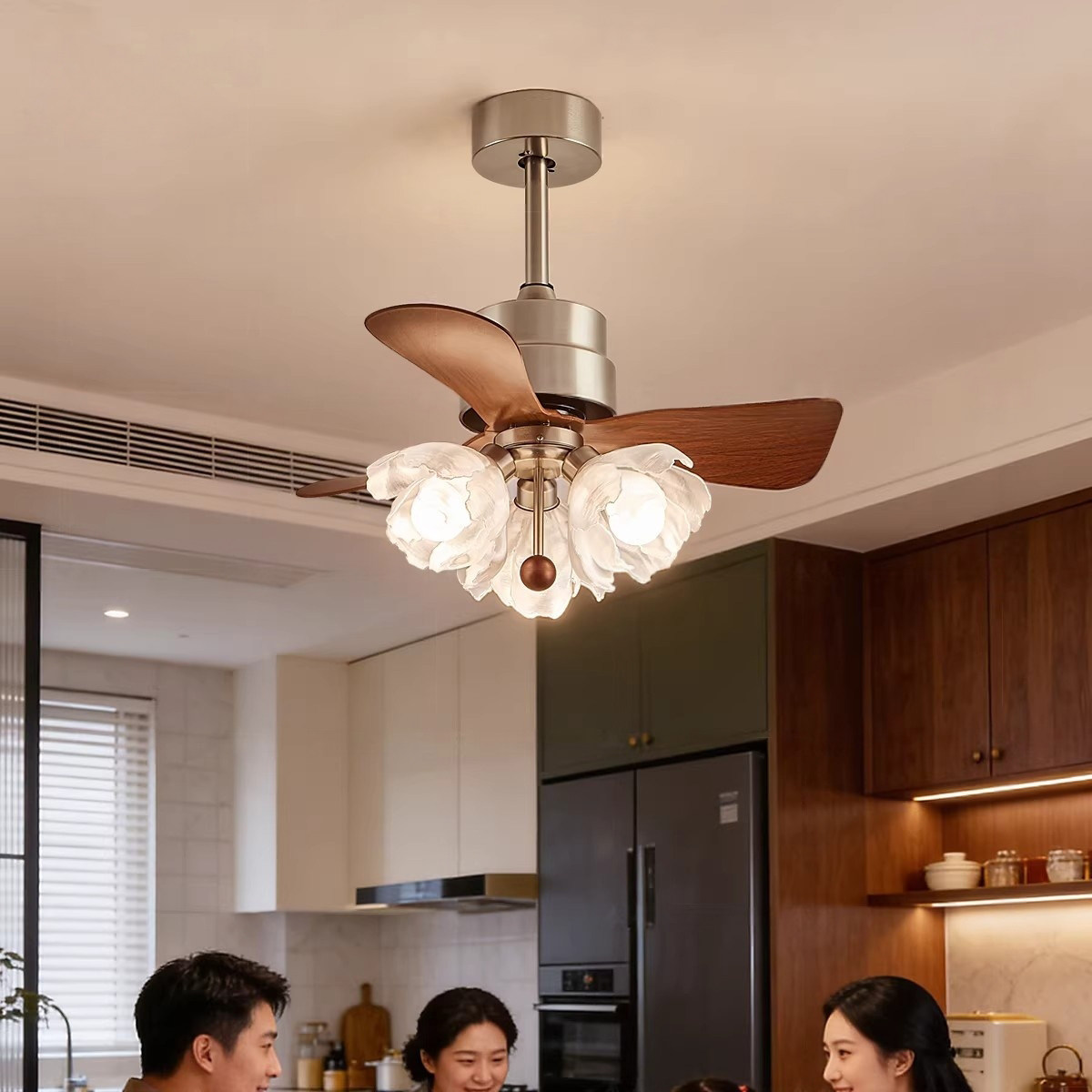 法式中古风扇灯餐厅美式复古吊扇灯包豪斯花朵书房卧室电风扇吊灯