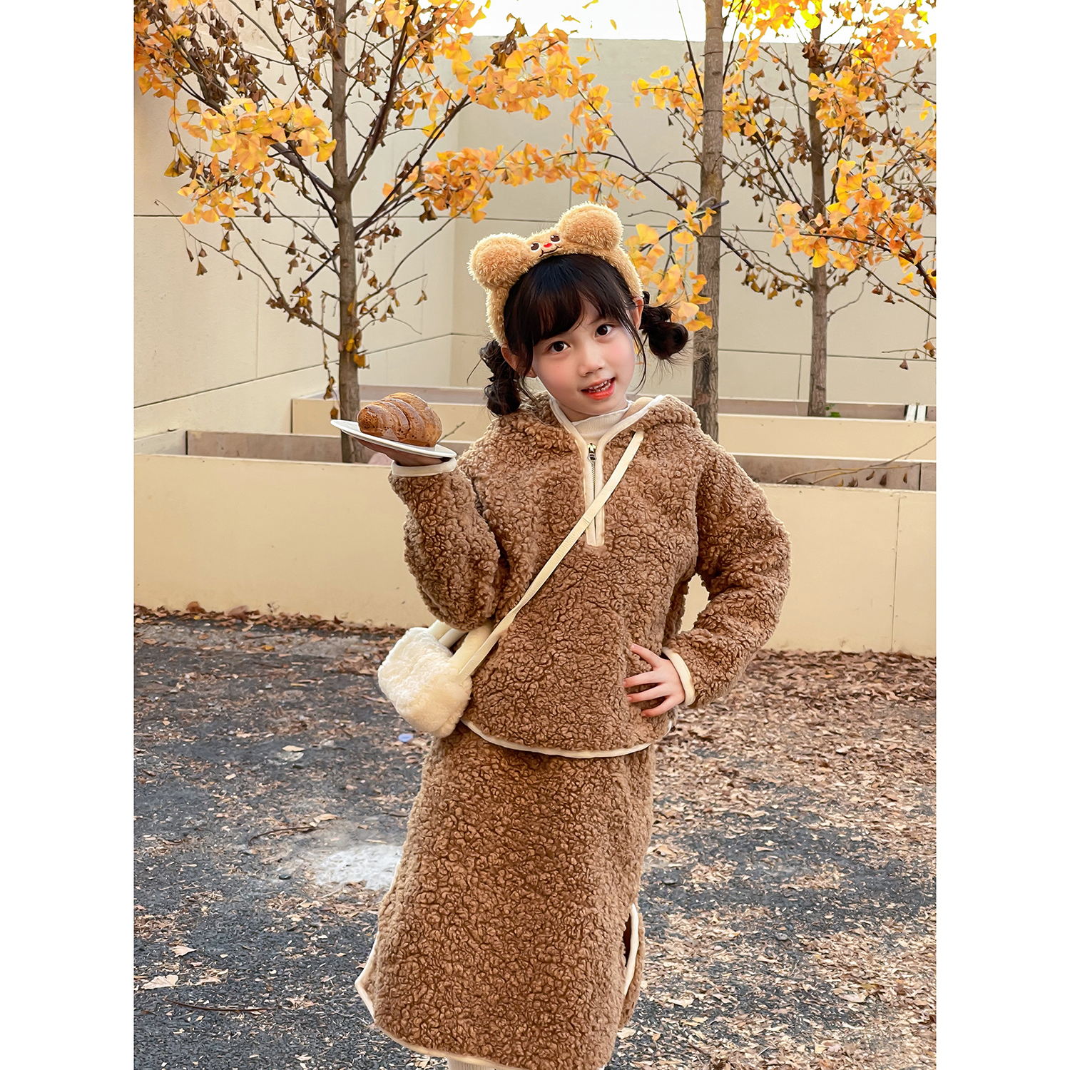NONO CHILD 女童秋冬毛绒小熊感保暖加厚套装连帽卫衣半身裙