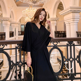 褶皱收腰A字裙长裙子 V领设计感连衣裙2025年新款 TU女装 缦影