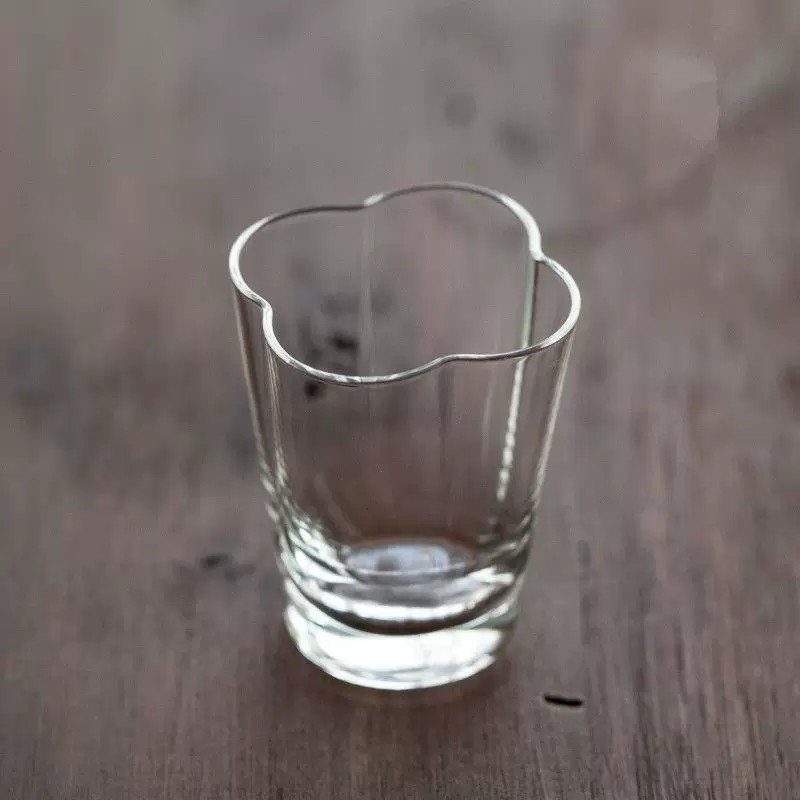 柒皿加厚高透耐热玻璃云朵茶杯图片