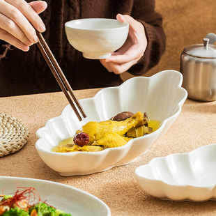 新款创意陶瓷异形盘子家用菜盘轻奢酒店餐盘意境菜摆盘餐具豌豆盘