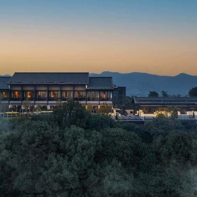 ��ĩ�������Ӽۣ�����ƿҤ�׵�ɭׯ԰ 2���෿��+��ַ/��԰+˫���ײ�