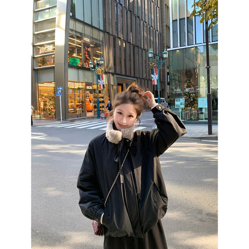 NEW EMPIRE26冬季新款设计感小众上衣毛领加厚黑色花苞棉服外套女
