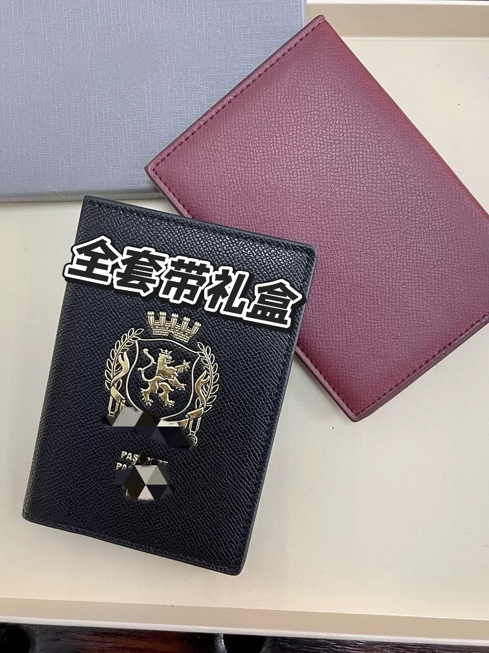 新款护照夹男款半哑光徽标卡包商务旅行票图片