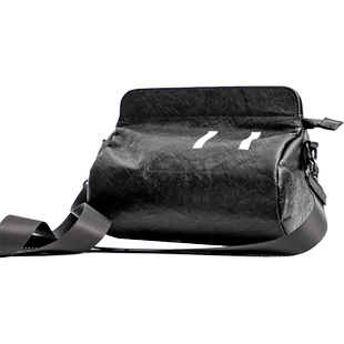 一个人的星球表情包O1斜挎包单肩包包送闺蜜送女生创意礼品通勤包