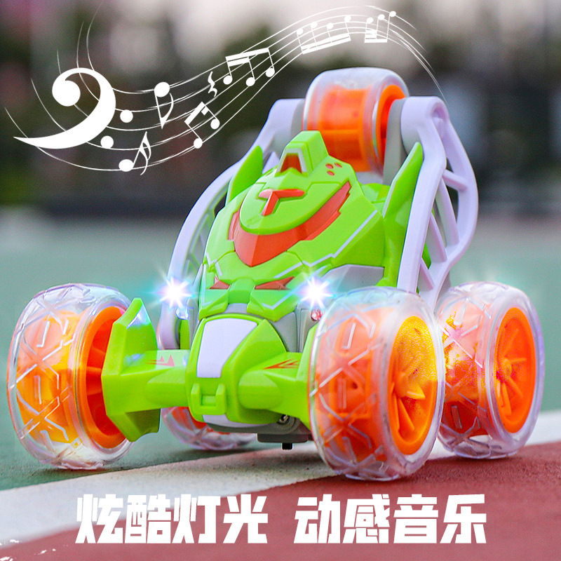 KF22特技翻滚车360度翻斗车 2.4G灯光音乐喷雾多功能遥控特技车