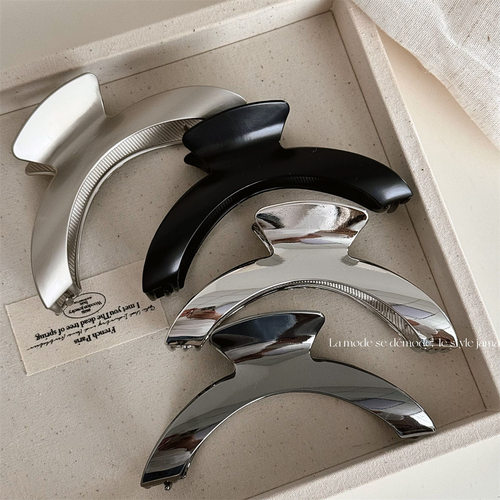 小众级感弧形抓夹马尾发夹后脑勺夹子盘发轻奢精致2025头饰发饰