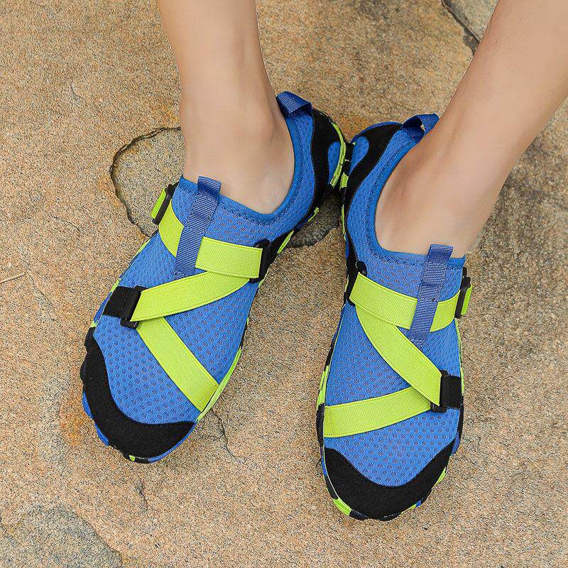 儿童沙滩速干溯溪鞋新款男女防沙赶海礁石鞋子海边涉水溯溪防滑鞋