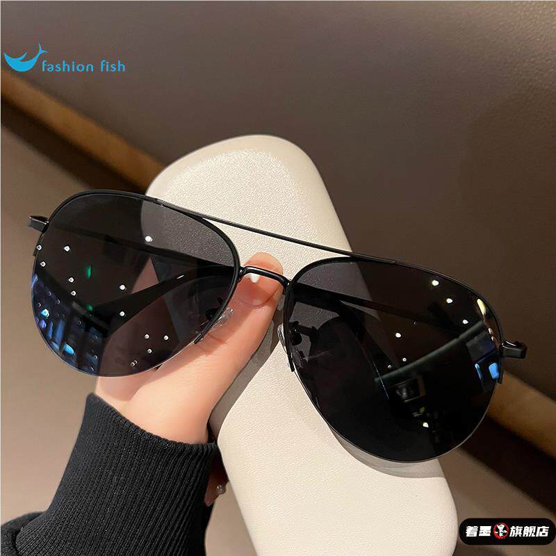 男士太阳镜飞行员太阳眼镜大脸驾驶开 车紫外线 线骑行防晒潮流个