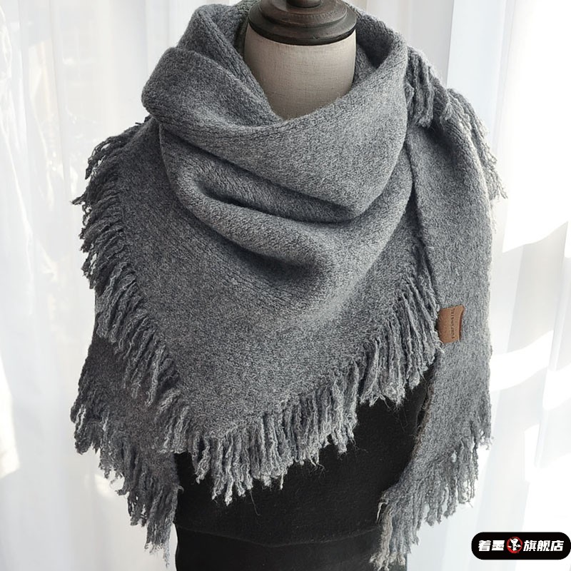 冬季保暖三角披肩灰色羊绒外搭女2025年新款