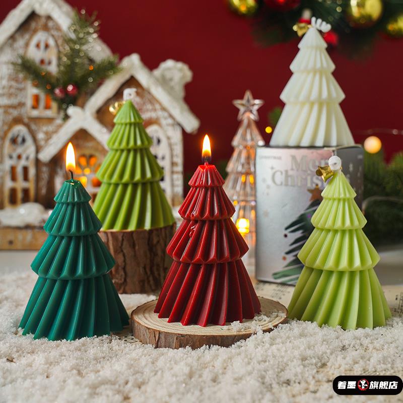 圣诞节ins创意香薰蜡烛营造氛围