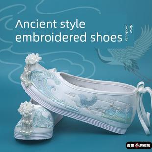 汉服增高防滑绣花鞋新款搭配古风的鞋子女内弓鞋翘头珍珠古装布鞋