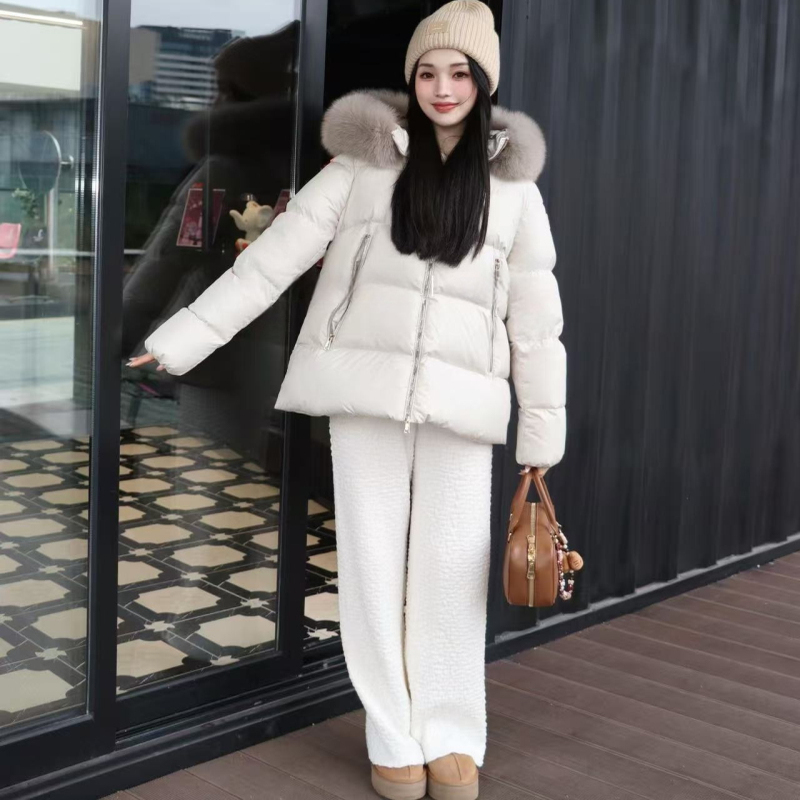 冬季蒙M家羽绒服女短款大毛领宽松A字型蒙口秋白鹅绒加厚保暖外套