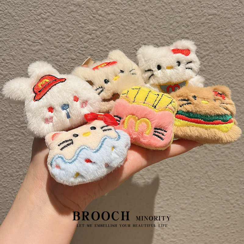 可爱猫咪胸针卡通毛绒蝴蝶结小猫别针包包衣服装饰挂件送人小礼物