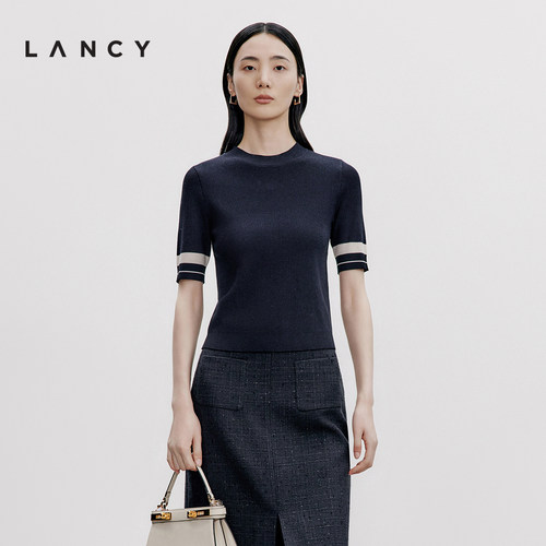 抽条纹理 撞色线条 修身版型