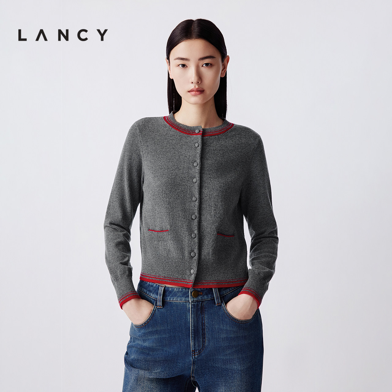 修身剪裁 撞色边缘 口袋装饰